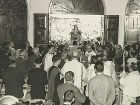 La primera vez que entró en su Ermita La primera vez que entró en su Ermita