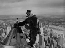 King Kong ha tomado la ciudad (un microrelato de ciencia-real sobre Big Pharma)