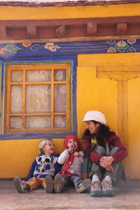 “Me siento en sintonía con mis hijos”. Entrevista a Candelaria Chovet (Familia Zapp) Tibet (Small)