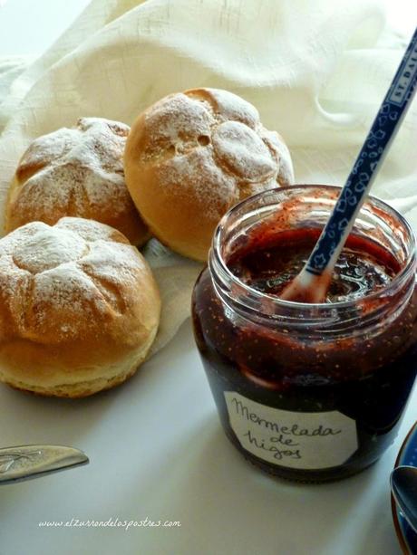 Bollos de Leche con Mermelada y Dulce de Higo Bollos de Leche con Mermelada y Dulce de Higo