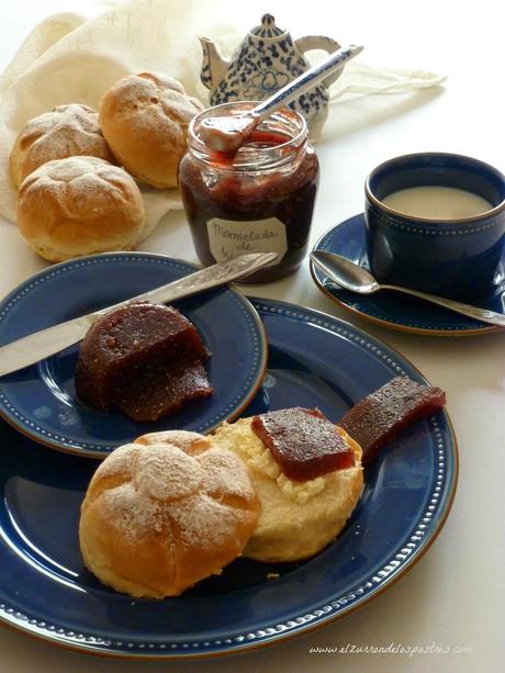 Bollos de Leche con Mermelada y Dulce de Higo Bollos de Leche con Mermelada y Dulce de Higo