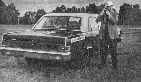 De cómo un Rambler Taxi corrió una carrera De cómo un Rambler Taxi corrió una carrera