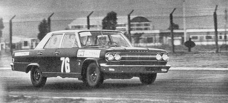 De cómo un Rambler Taxi corrió una carrera De cómo un Rambler Taxi corrió una carrera