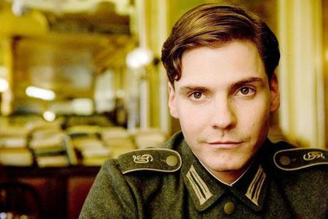 Ya sabemos a qué villano pondrá rostro Daniel Brühl en 'Capitán América 3'