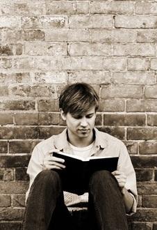 Sal con un chico que no lee Sal con un chico que no lee