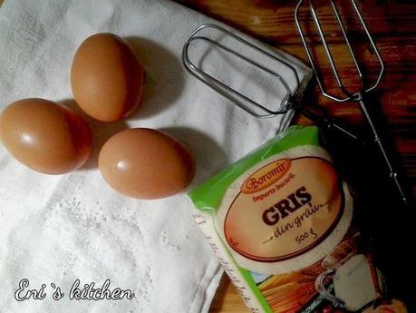 ¡Sopa de pollo con galuste! ¡Sopa de pollo con galuste!