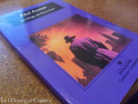 Crítica: La trilogía de Nueva York. Paul Auster. Crítica: La trilogía de Nueva York. Paul Auster.