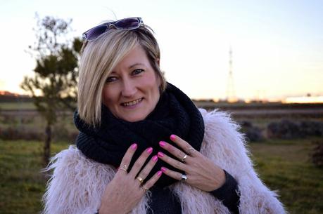 Fur coat and ripped jeans. A special shooting. Fur coat and ripped jeans. A special shooting.