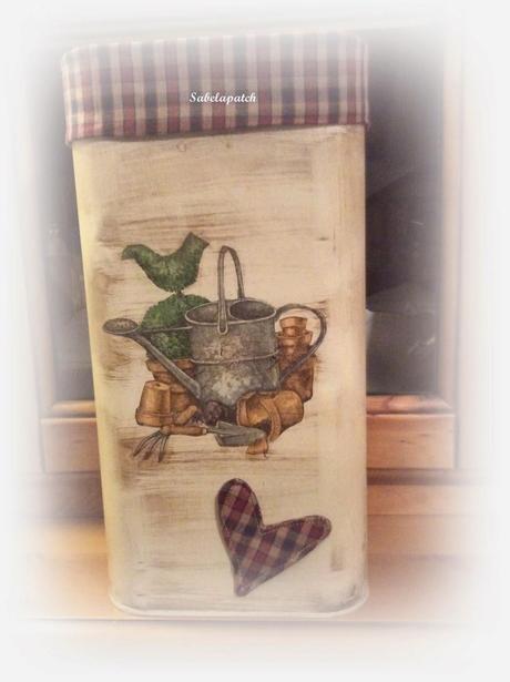 Latas en decoupage Latas en decoupage