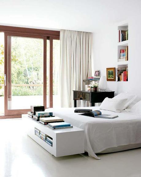 A los pies de tu cama Banqueta para dormitorio, banqueta pies acero, cómo decrar tu dormitorio, ideas para decorar el dormitorio, banqueta pie de cama