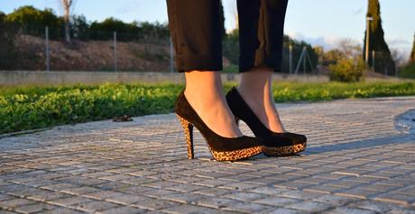 Gray tones with black Gray tones with black