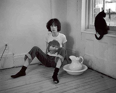 Patti Smith, una enamorada de los gatos Lookout (1974), foto de Frank Stefanko