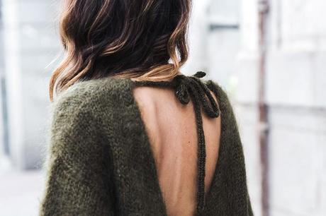 Open_back_Sweater-Khaki-Outfit-Street_Style-Collage_Vintage-Fur_Clutch-62