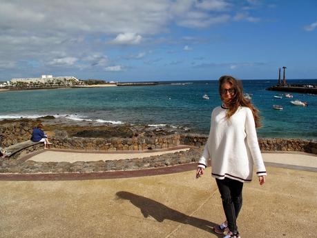 Jersey oversize y ripped jeans Jersey oversize y ripped jeans