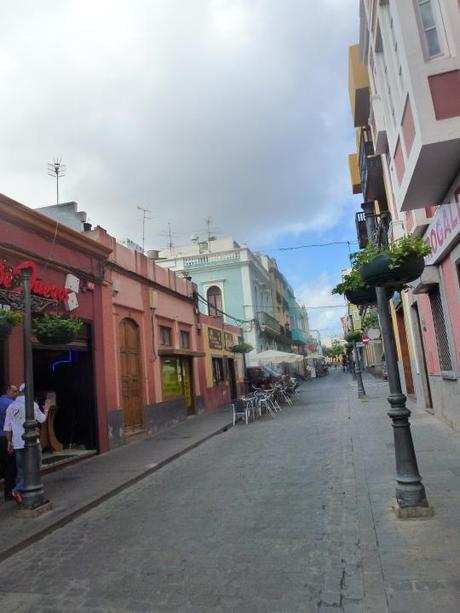 Gáldar: “La Ciudad de los Caballeros y de Arístides Moreno” Calle Peatonal Gáldar