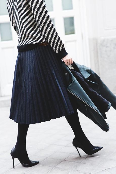 Pleated_Skirt-Striped_Sweater-APC_Paris-Green_Biker_Jacket-Reiss_Fashion-Outfit-Street_Style-31