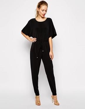 Vestidas con una sola pieza Vestidas con una sola pieza