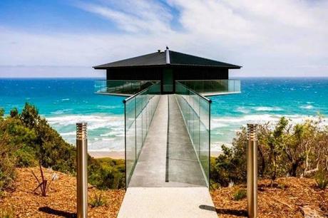 Casa inconcebible en Australia parece flotar sobre el mar