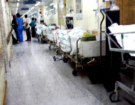 Urgencias de Hospitales colapsadas ¿y la atención primaria qué? Foto de las Urgencias del Hospital Virgen de la Salud de Toledo, publicado en elplural.com