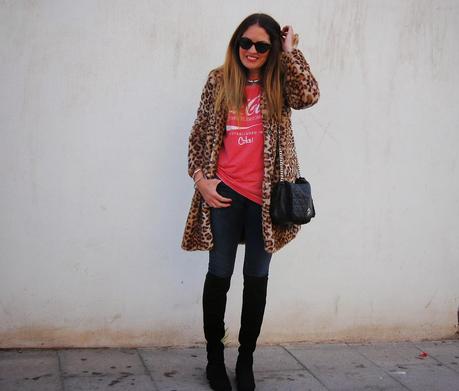 uNA cOCA-cOLA y uNA sONRISA¡¡ #nOUNIFORMES uNA cOCA-cOLA y uNA sONRISA¡¡ #nOUNIFORMES