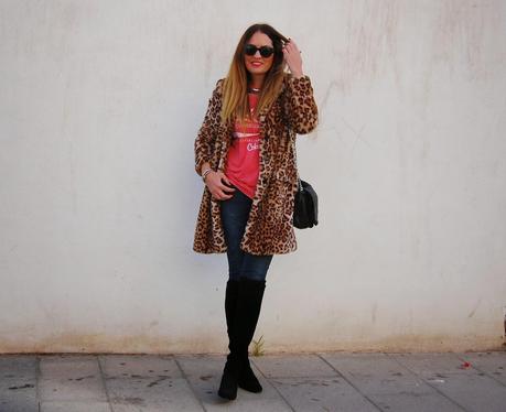 uNA cOCA-cOLA y uNA sONRISA¡¡ #nOUNIFORMES uNA cOCA-cOLA y uNA sONRISA¡¡ #nOUNIFORMES