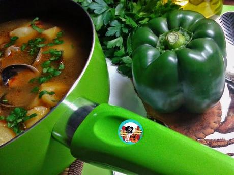 Guiso de patatas con almejas Guiso de patatas con almejas