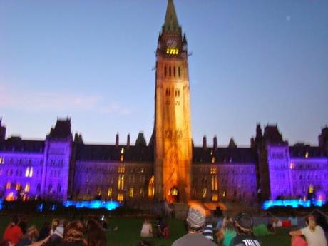Espectáculo de luz y sonido del Parlamento. Ottawa, Canada
