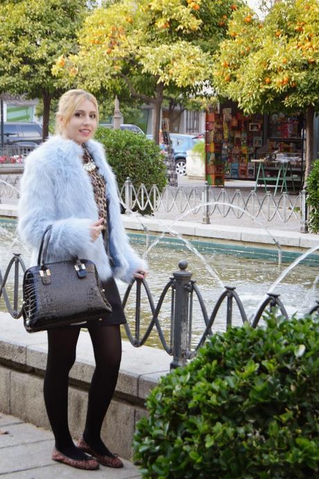 OUTFIT : Un Yeti blu OUTFIT : Un Yeti blu