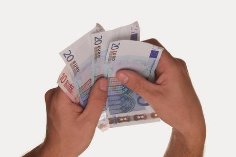 Contando dinero Contando dinero