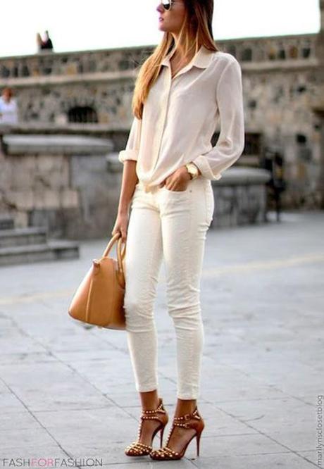 #Divitips - ¿Cómo llevar pantalones beige en verano?