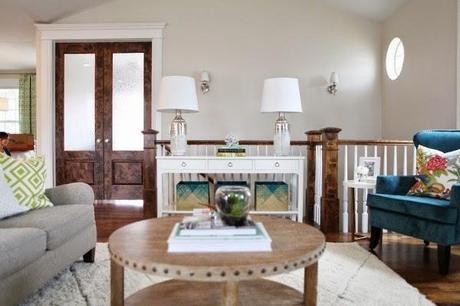 Una practica sala de estar y oficina Una practica sala de estar y oficina