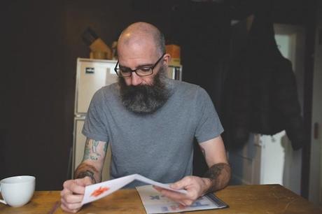 Padre se tatúa los dibujos de su hijo desde que tenía 4 años Padre se tatúa los dibujos de su hijo desde que tenía 4 años