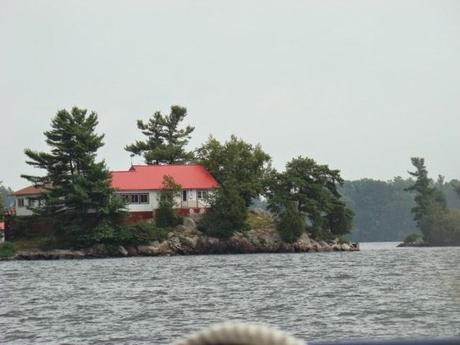 Mil Islas, Rio San Lorenzo Canada