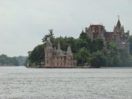 Mil Islas. Rio San Lorenzo Canada