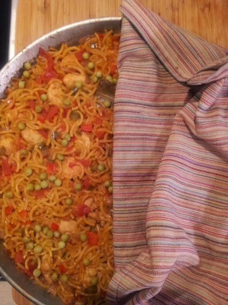 FIDEUÁ DE POLLO (Calabuch) FIDEUÁ DE POLLO (Calabuch)