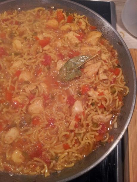 FIDEUÁ DE POLLO (Calabuch) FIDEUÁ DE POLLO (Calabuch)