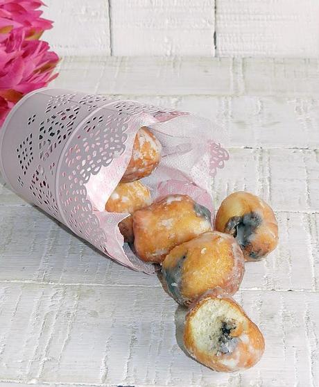 Bolas de donuts rellenas de Nutella Bolas de donuts rellenas de Nutella