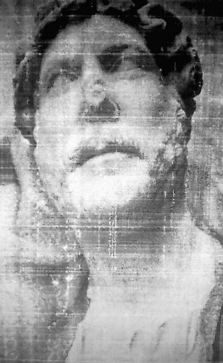 Encuentran un busto del emperador Adriano en el yacimiento de Los Torrejones, en Yecla (Murcia) Encuentran un busto del emperador Adriano en el yacimiento de Los Torrejones, en Yecla (Murcia)