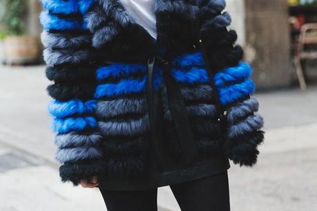 BLACK & BLUE Custo_Barcelon-Faux_Fur-Coat-Leather_Skirt-Fall_Winter_15-Outfit_Collage_Vintage-Street_Style-47
