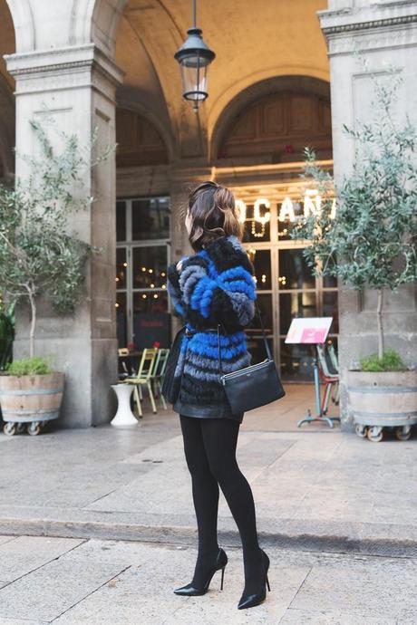 BLACK & BLUE Custo_Barcelon-Faux_Fur-Coat-Leather_Skirt-Fall_Winter_15-Outfit_Collage_Vintage-Street_Style-19