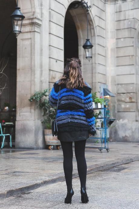 BLACK & BLUE Custo_Barcelon-Faux_Fur-Coat-Leather_Skirt-Fall_Winter_15-Outfit_Collage_Vintage-Street_Style-41
