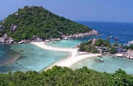 ¿POR QUÉ UNA ISLA REMOTA TIENE EL DOMINIO WEB MÁS POPULAR? ¿POR QUÉ UNA ISLA REMOTA TIENE EL DOMINIO WEB MÁS POPULAR?