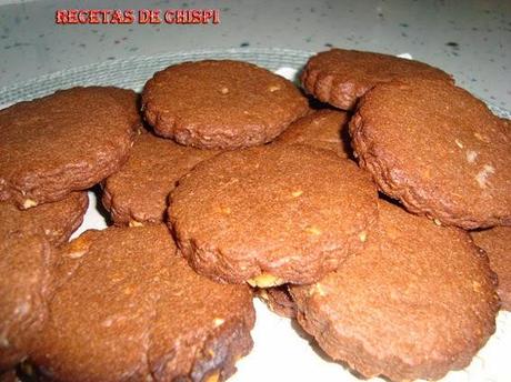 GALLETAS DE CHOCOLATE Y AVELLANAS