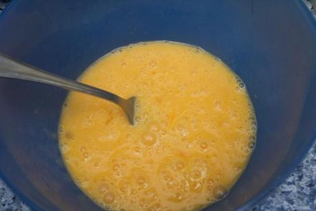 tortilla de espárragos verdes, patatas fritas, chorizo, salchichas y queso tortilla de espárragos verdes, patatas fritas, chorizo, salchichas y queso