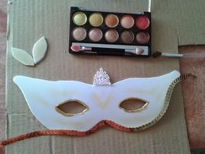Máscara de carnaval DIY