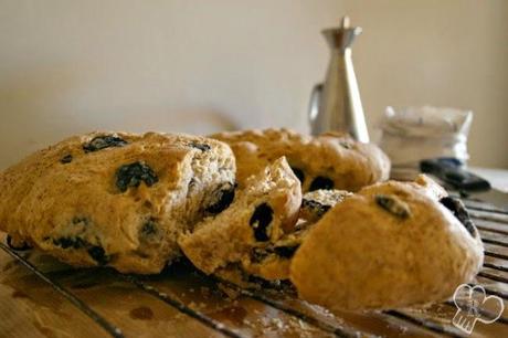 Pan de olivas negras Pan de olivas negras