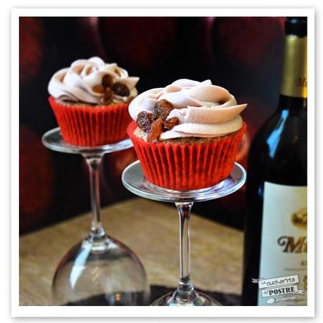CUPCAKES DE VINO MUGA Y PASAS / RED WINE AND RAISIN CUPCAKES CUPCAKES DE VINO MUGA Y PASAS / RED WINE AND RAISIN CUPCAKES