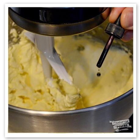 CUPCAKES DE VINO MUGA Y PASAS / RED WINE AND RAISIN CUPCAKES CUPCAKES DE VINO MUGA Y PASAS / RED WINE AND RAISIN CUPCAKES