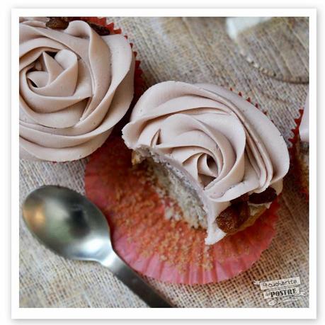 CUPCAKES DE VINO MUGA Y PASAS / RED WINE AND RAISIN CUPCAKES CUPCAKES DE VINO MUGA Y PASAS / RED WINE AND RAISIN CUPCAKES