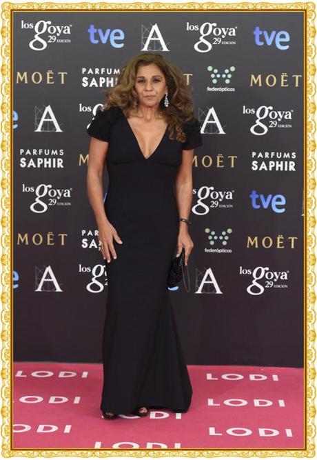 ALFOMBRA ROJA DE LOS GOYA 2014 lolita-flores-goya-2015